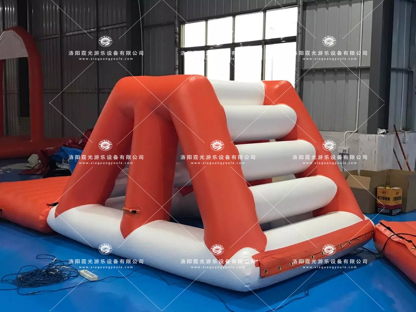 江南水上闯关设施