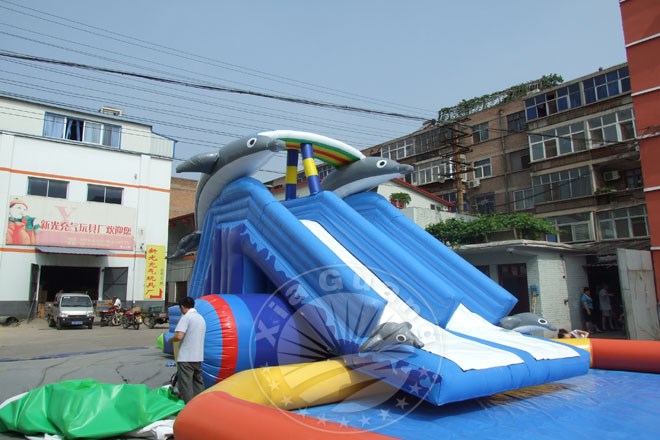 江南充气大滑梯